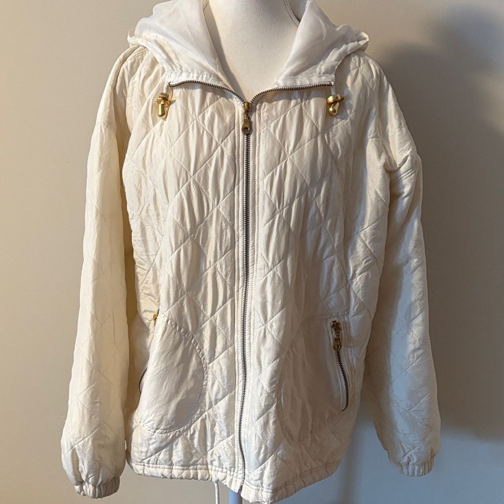 Vintage BB Dakota 100% Silk Women's Quilted White Jacket. Size Medium